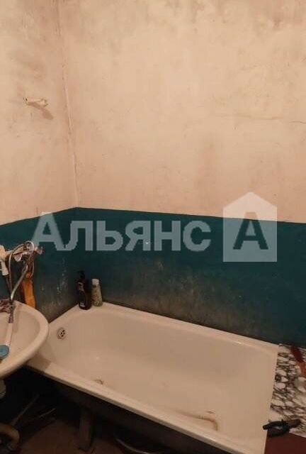 Продаётся 4-комнатная квартира, 82.6 м²