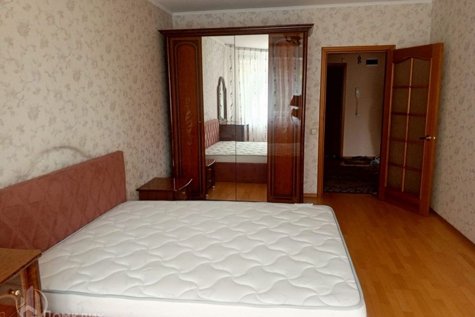 Сдаётся 2-комнатная квартира, 76 м²