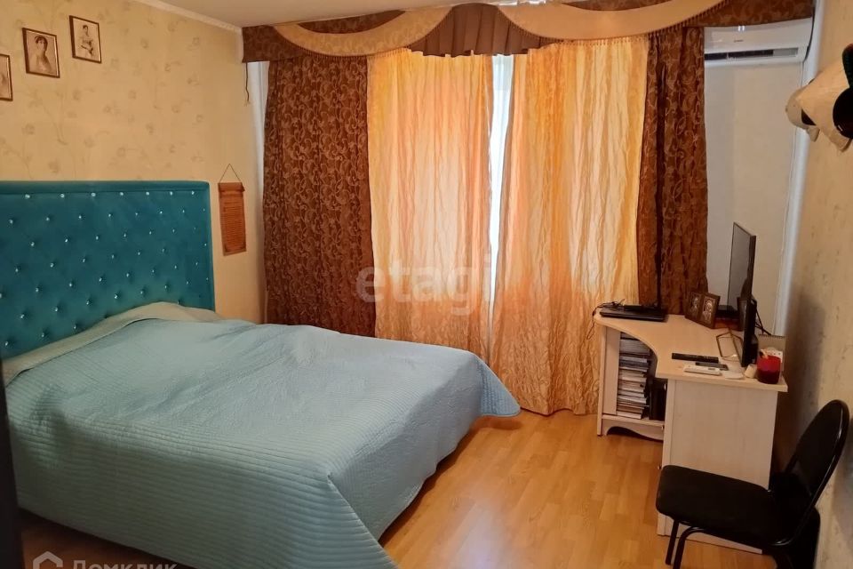 Продаётся 3-комнатная квартира, 101.5 м²