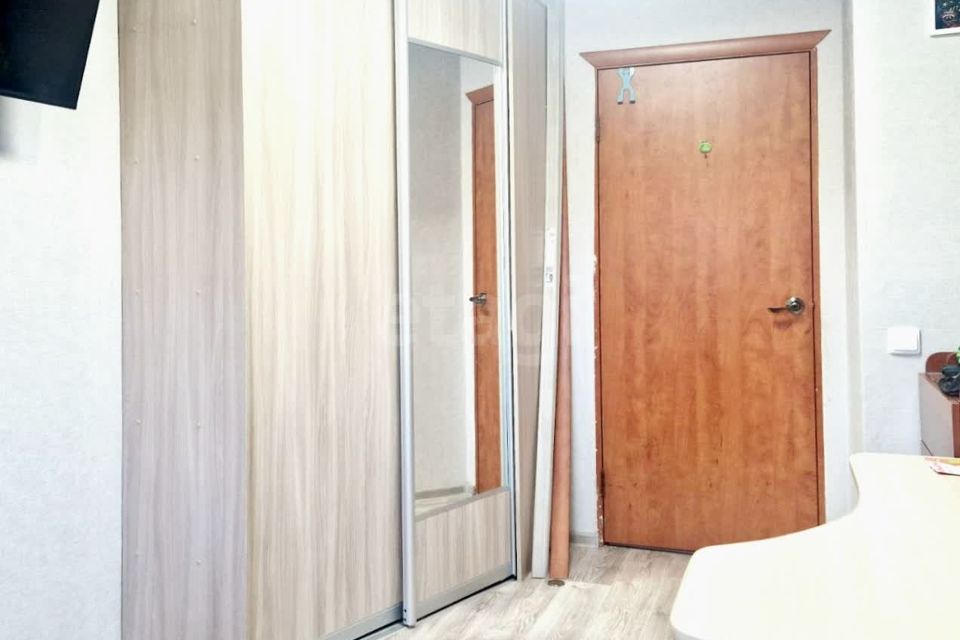 Продаётся 3-комнатная квартира, 51.4 м²