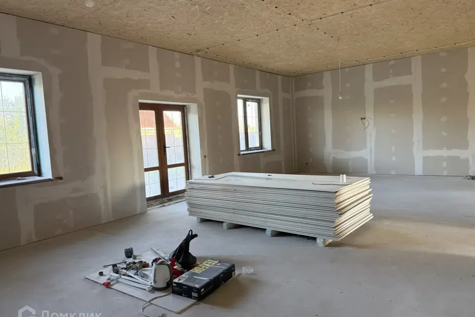 Продаётся 2-этажный дом, 278 м²