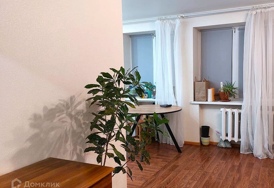 Продаётся 2-комнатная квартира, 48.8 м²