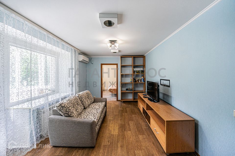 Сдаётся 3-комнатная квартира, 54 м²