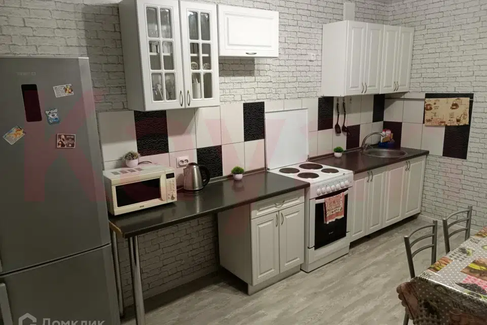 Сдаётся 2-комнатная квартира, 56 м²