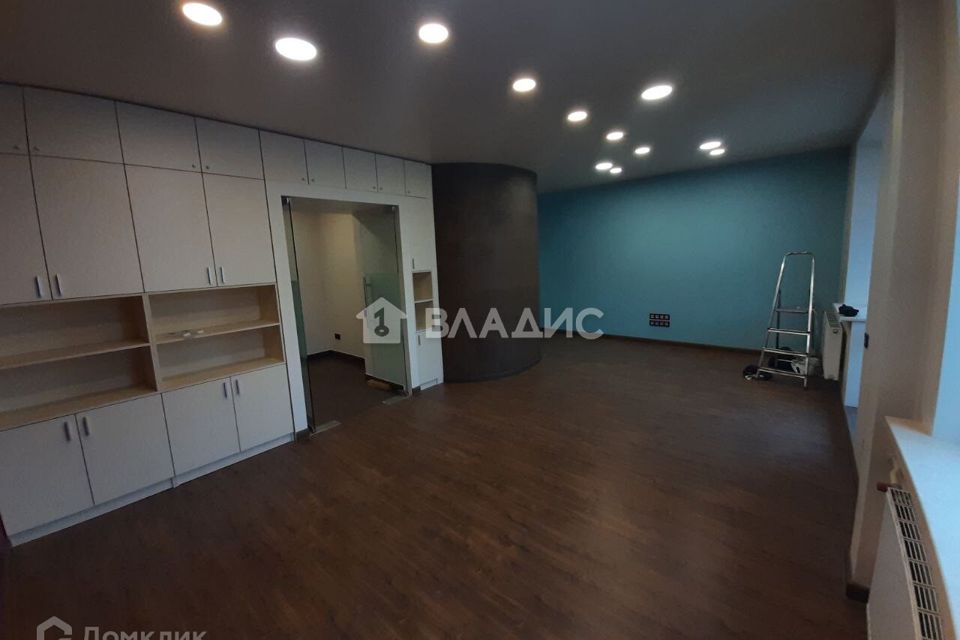 Продаётся 2-комнатная квартира, 61.8 м²