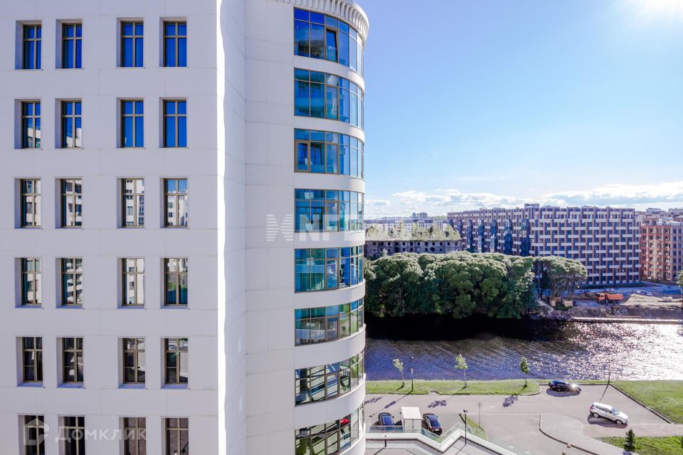 Продаётся 3-комнатная квартира, 130.3 м²