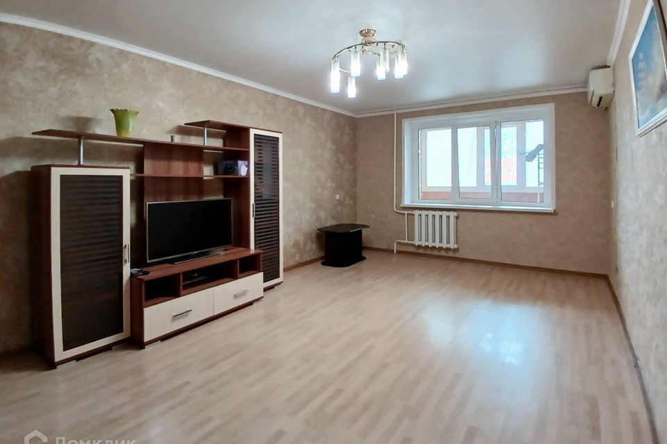 Продаётся 2-комнатная квартира, 65 м²