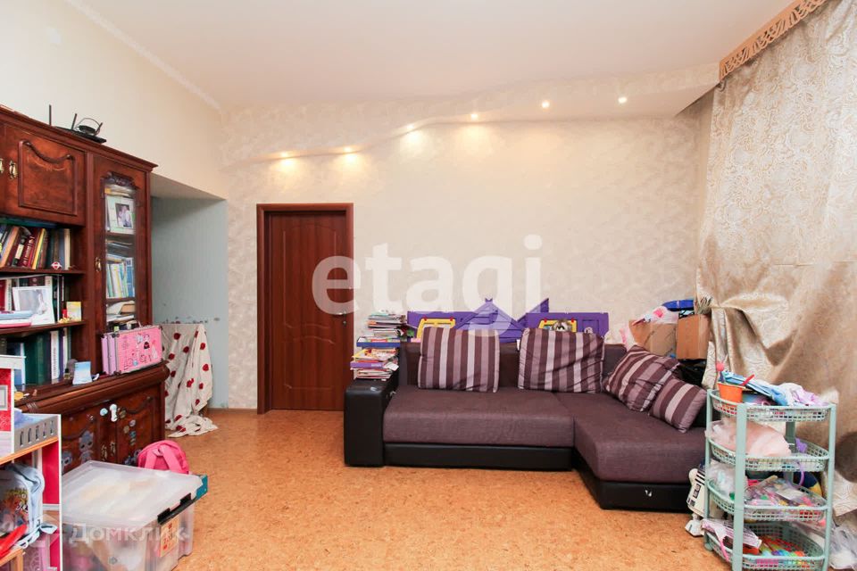 Продаётся 4-комнатная квартира, 98.3 м²