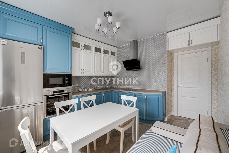 Продаётся 2-комнатная квартира, 62.5 м²