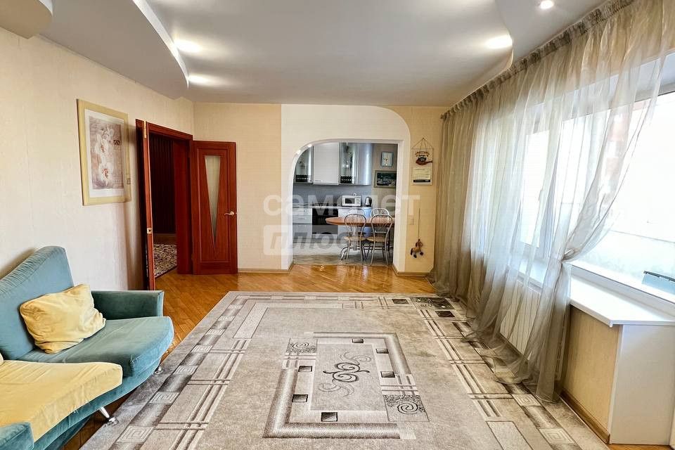 Сдаётся 4-комнатная квартира, 110 м²