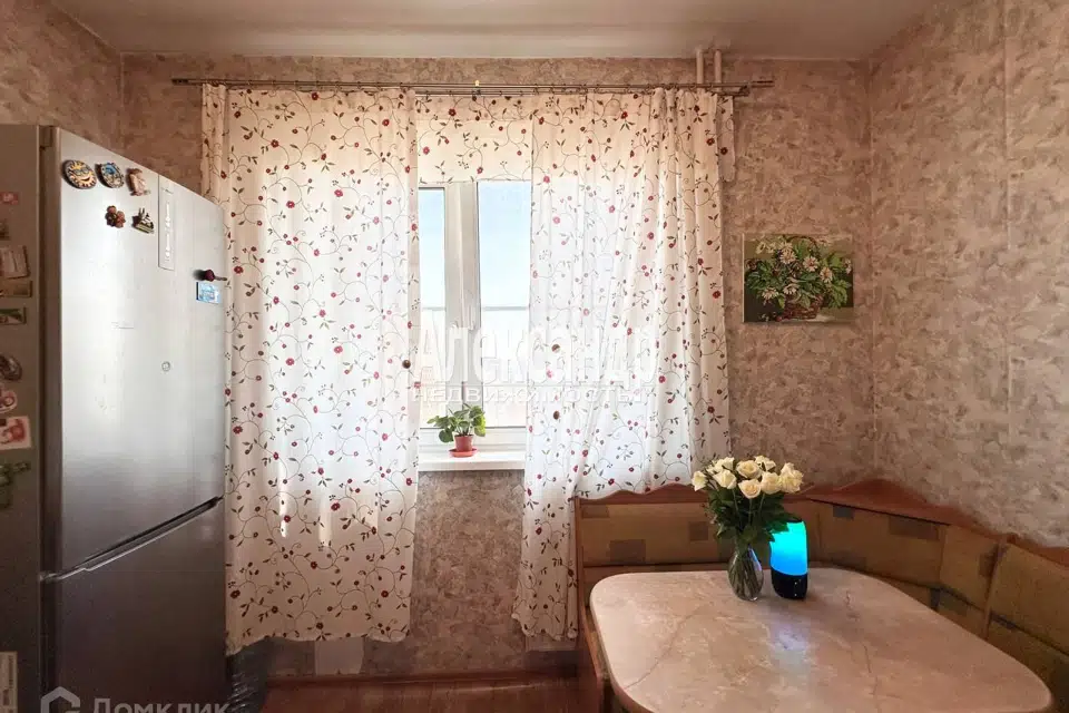Продаётся 3-комнатная квартира, 71.5 м²