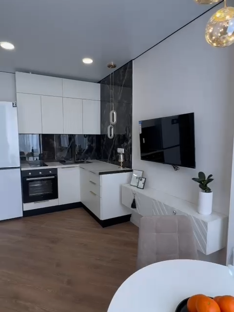Продаётся 1-комнатная квартира, 42 м²