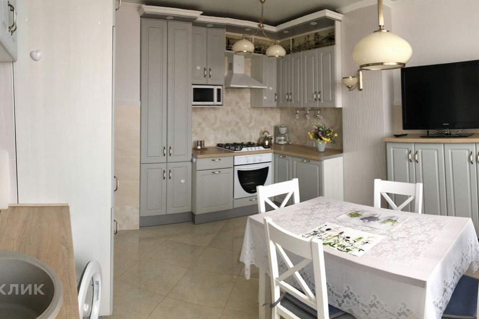 Сдаётся 1-комнатная квартира, 59 м²