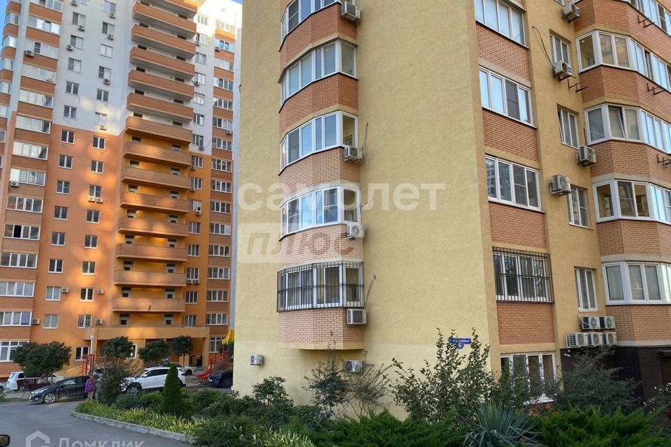 Продаётся 1-комнатная квартира, 40.4 м²