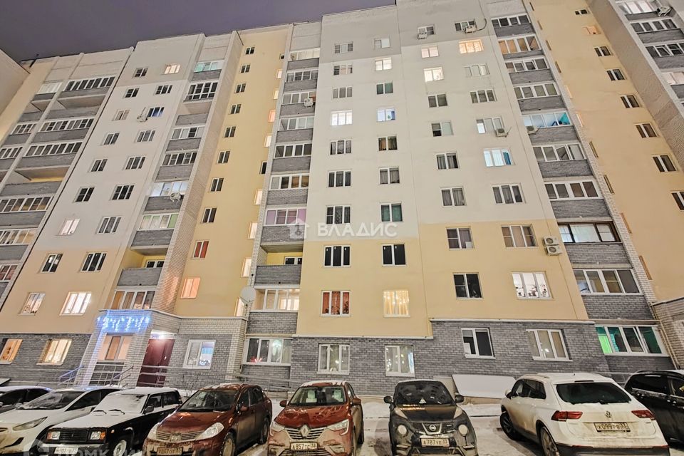 Продаётся 2-комнатная квартира, 65 м²