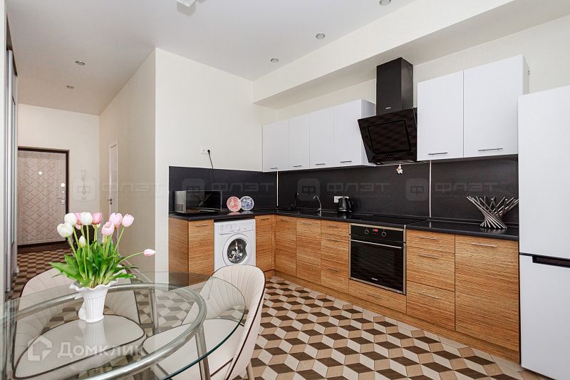 Продаётся 2-комнатная квартира, 65 м²