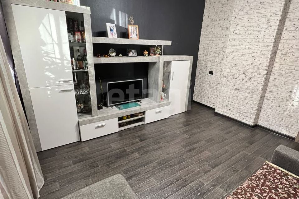 Продаётся 3-комнатная квартира, 51.6 м²