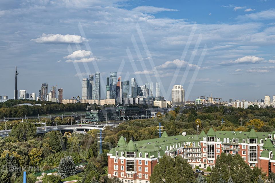 Продаётся 3-комнатная квартира, 93 м²