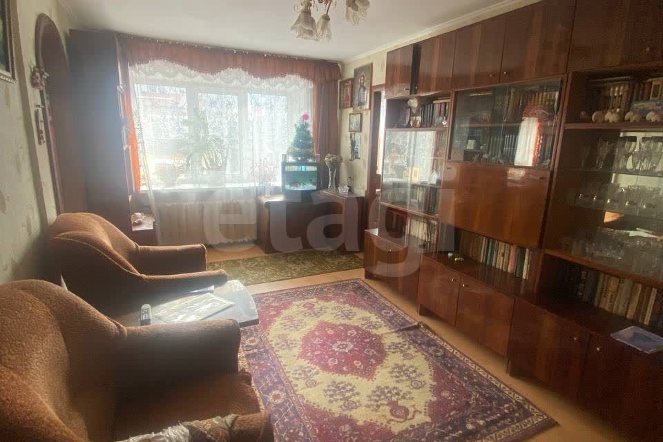 Продаётся 3-комнатная квартира, 42.5 м²