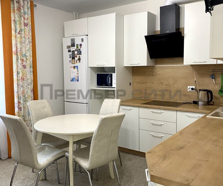 Продаётся 2-комнатная квартира, 59 м²