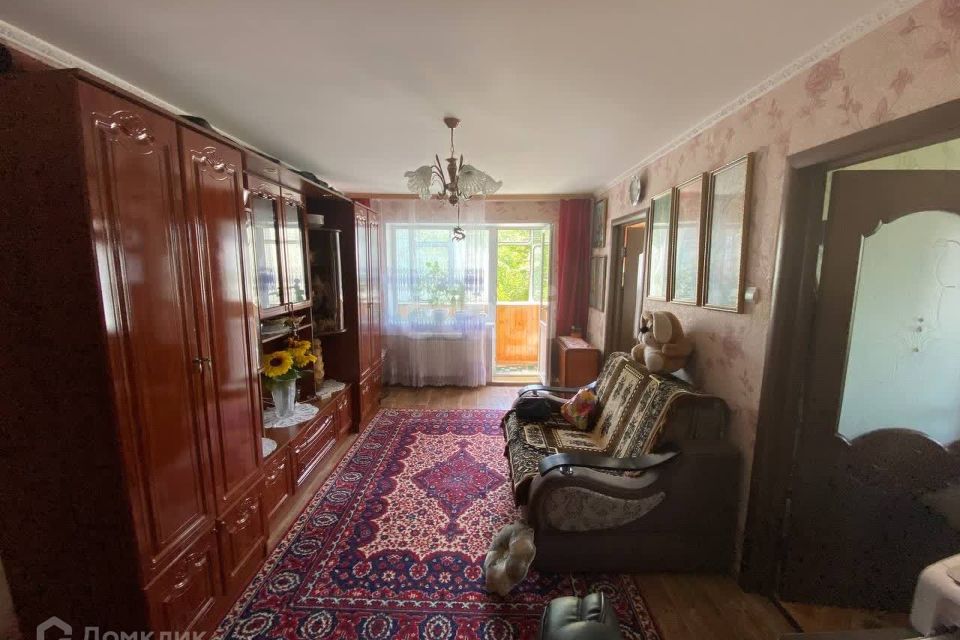 Продаётся 4-комнатная квартира, 60.81 м²
