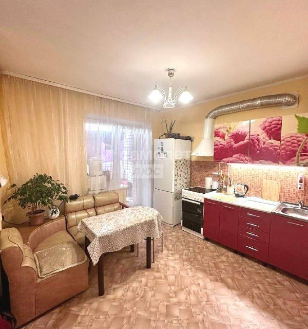 Продаётся 1-комнатная квартира, 45.7 м²