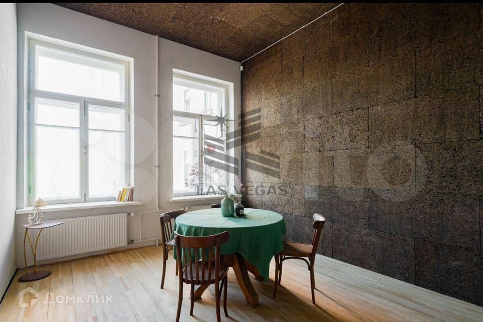 Сдаётся 4-комнатная квартира, 105 м²