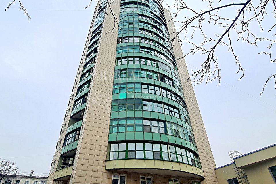 Продаётся 3-комнатная квартира, 125 м²