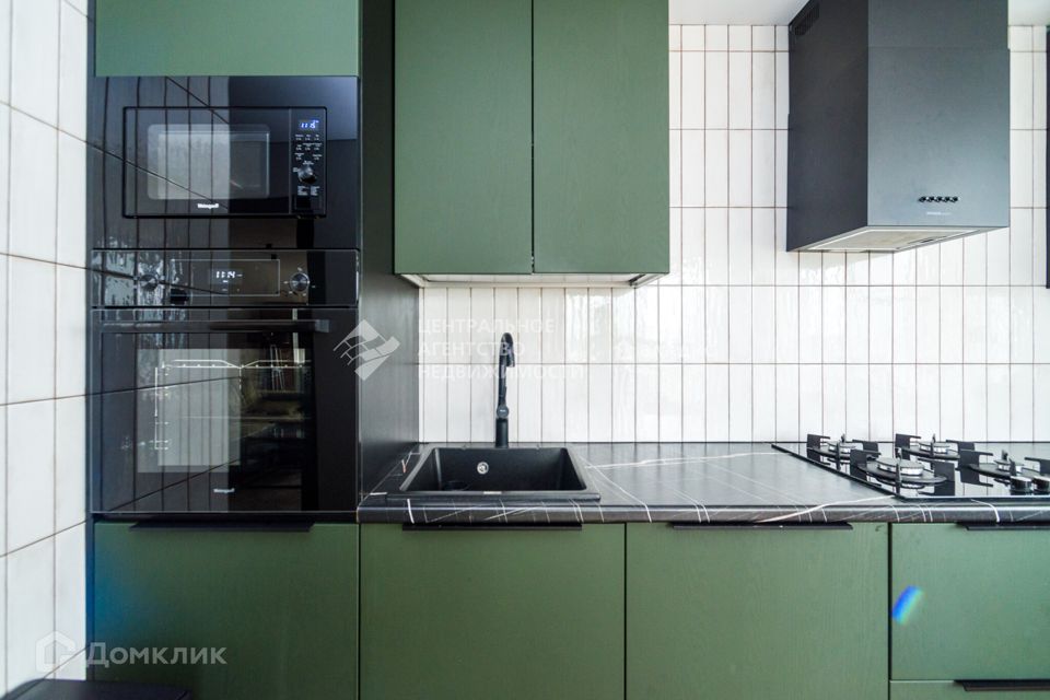 Продаётся 3-комнатная квартира, 67.8 м²