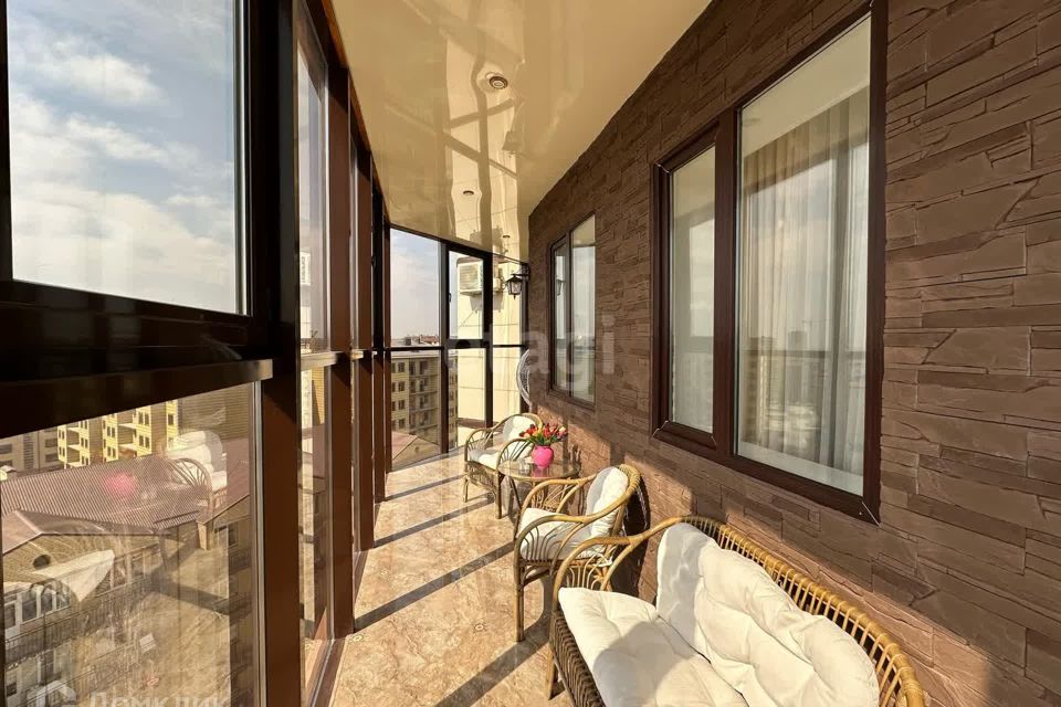 Продаётся 2-комнатная квартира, 77 м²