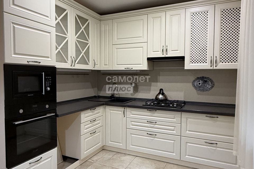 Продаётся 3-комнатная квартира, 98.2 м²