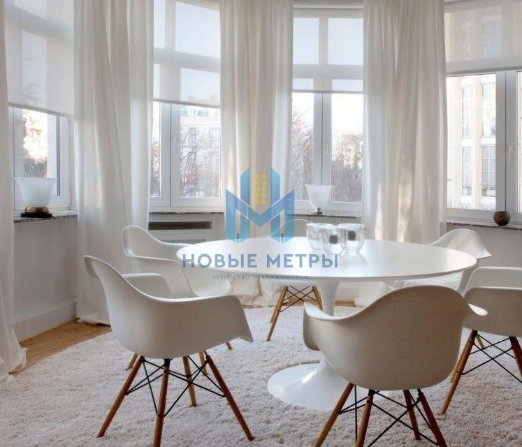 Продаётся 3-комнатная квартира, 110 м²