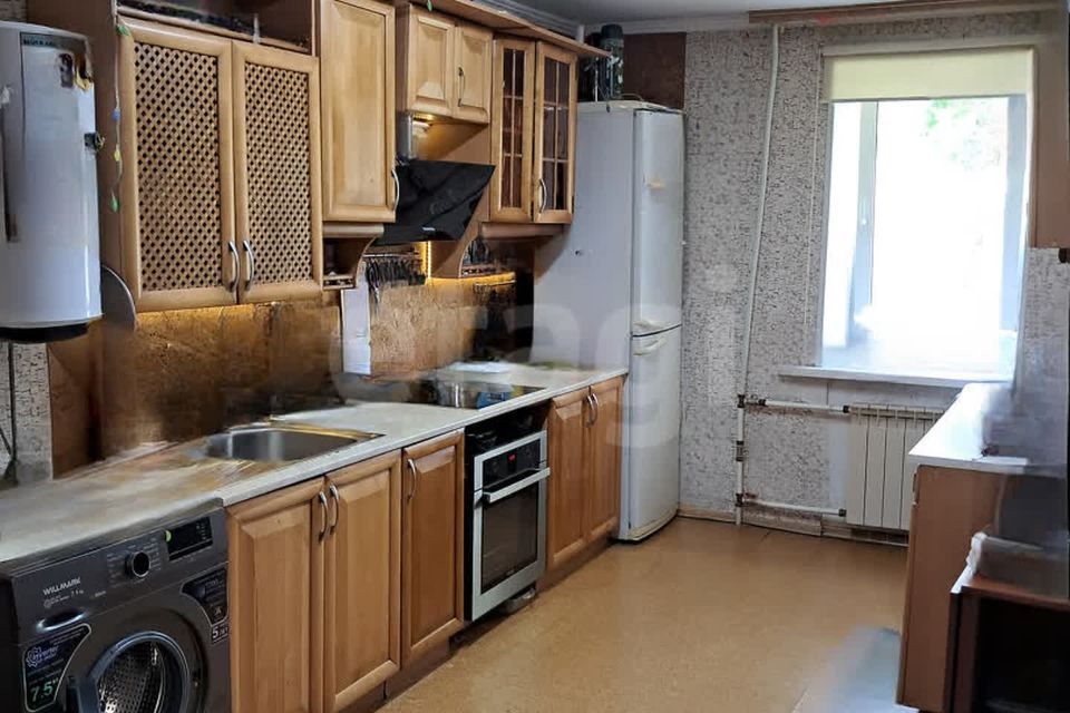 Продаётся 4-комнатная квартира, 79.6 м²
