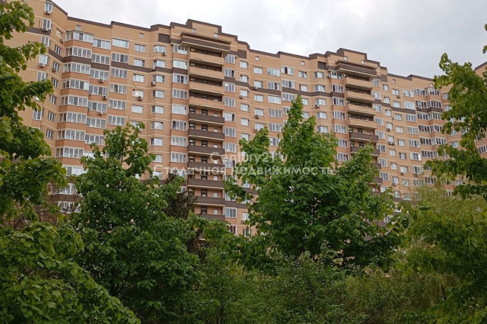 Продаётся 2-комнатная квартира, 78.3 м²