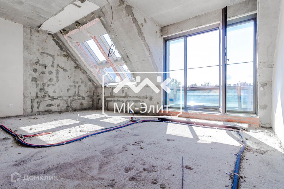 Продаётся 3-комнатная квартира, 136.1 м²