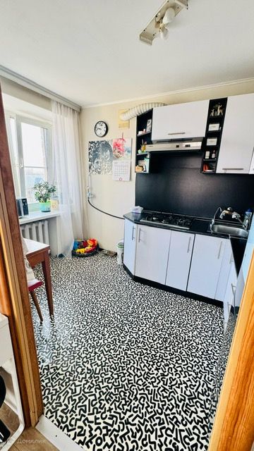 Продаётся 1-комнатная квартира, 32 м²