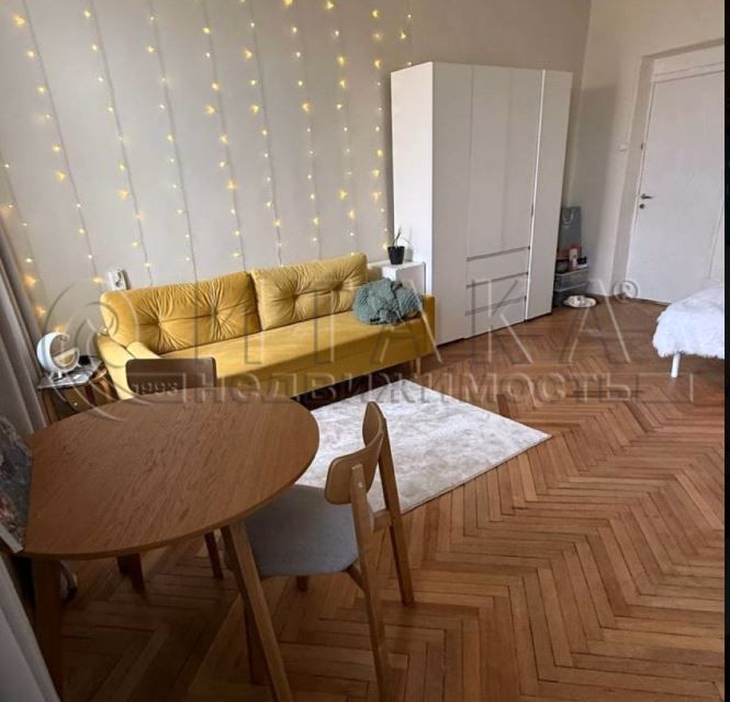 Продаётся комната в 9-комн. квартире, 23.4 м²