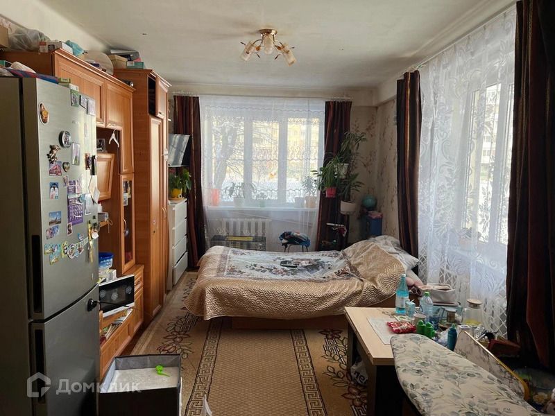 Продаётся 2 комнаты в 4-комн. квартире, 28.3 м²