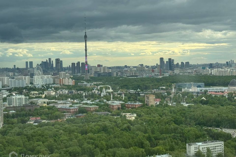 Продаётся 2-комнатная квартира, 60.4 м²