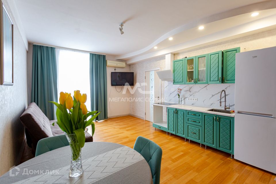 Продаётся 3-комнатная квартира, 77.4 м²