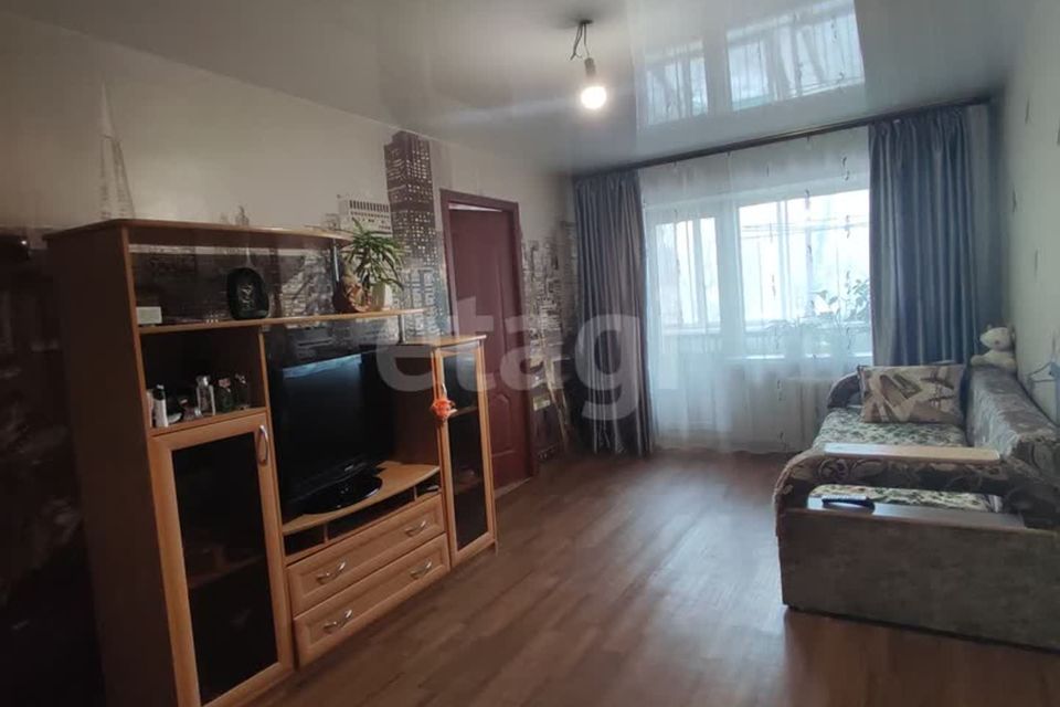 Продаётся 3-комнатная квартира, 55.5 м²