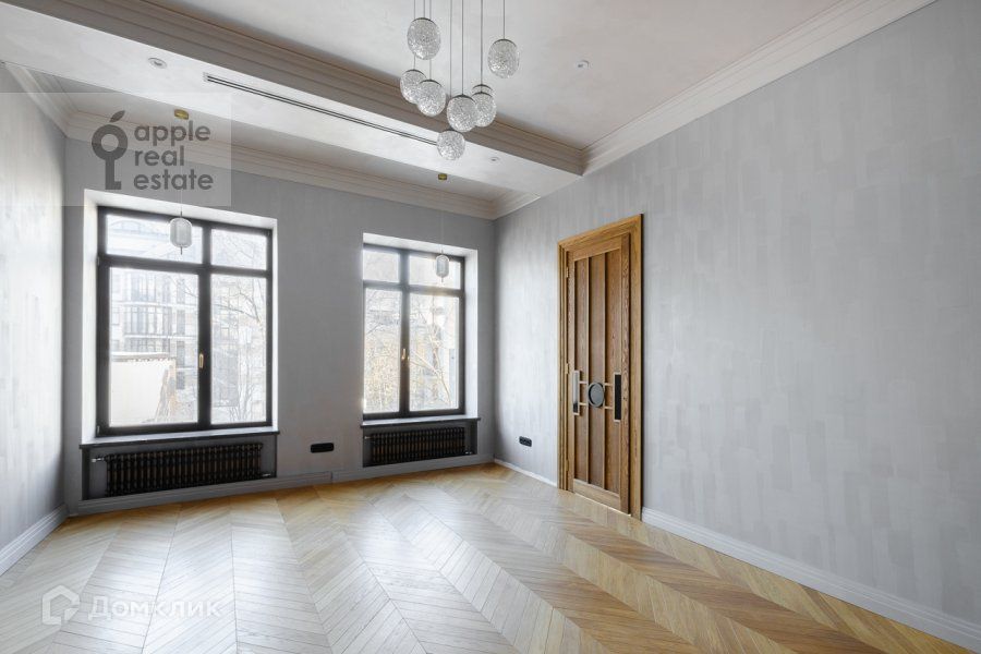 Продаётся 1-комнатная квартира, 70 м²