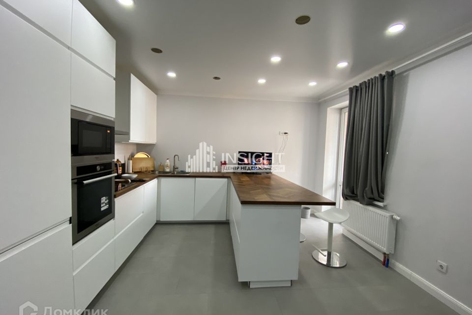 Продаётся 1-комнатная квартира, 42.5 м²