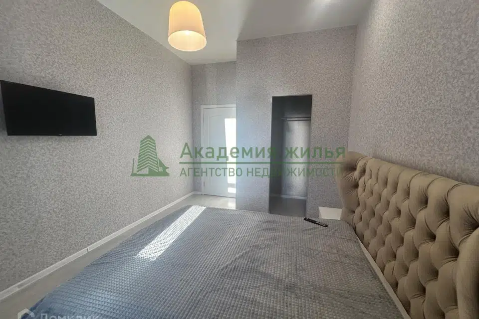 Сдаётся 1-комнатная квартира, 42 м²