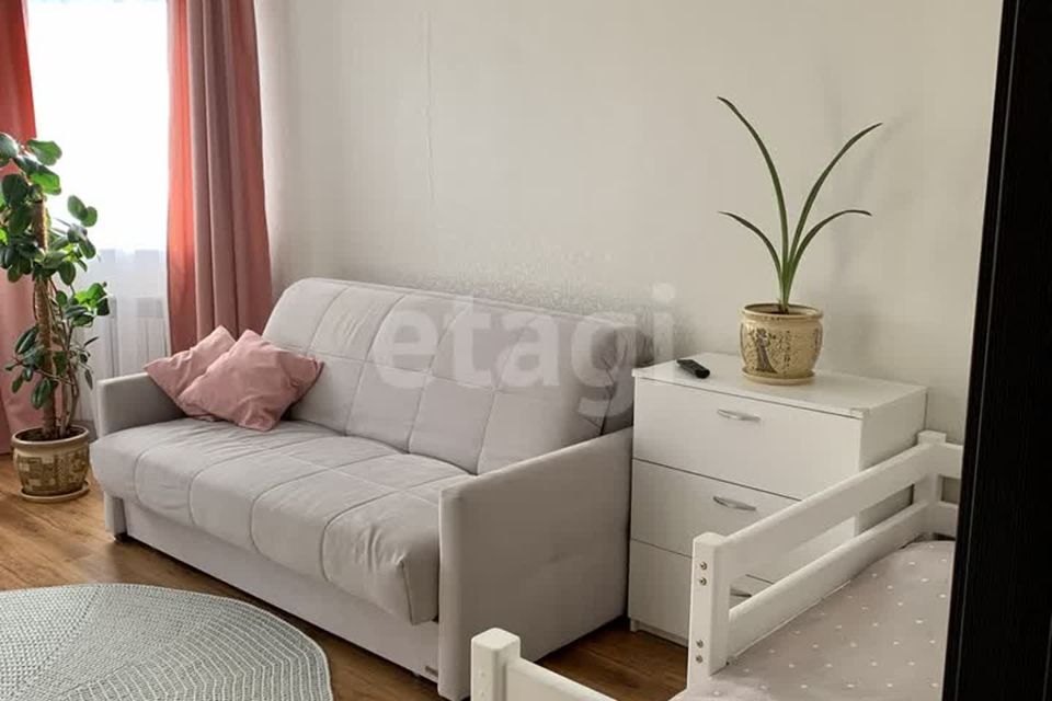 Продаётся 1-комнатная квартира, 39.7 м²