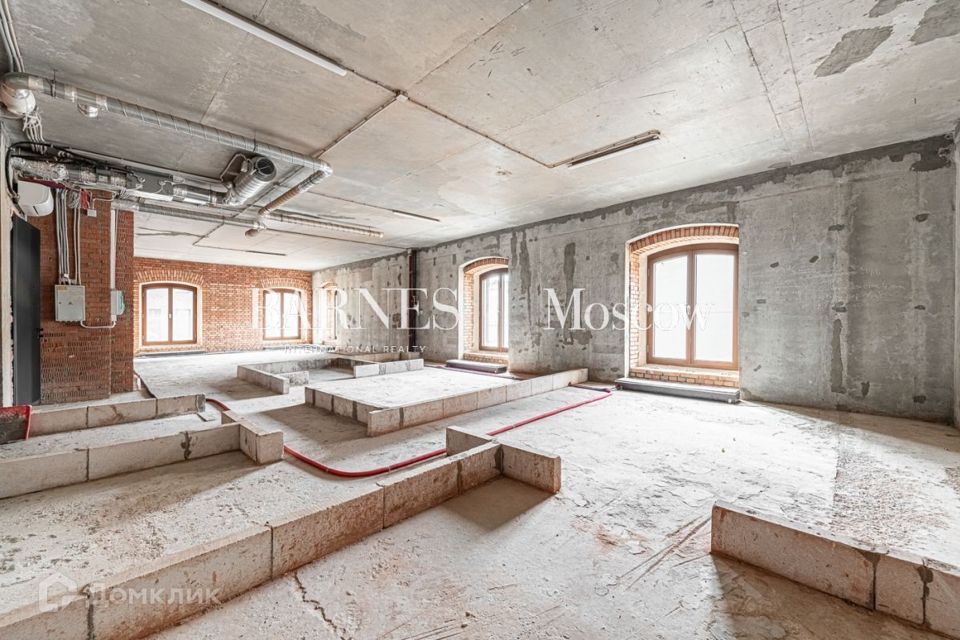 Продаётся 4-комнатная квартира, 124 м²