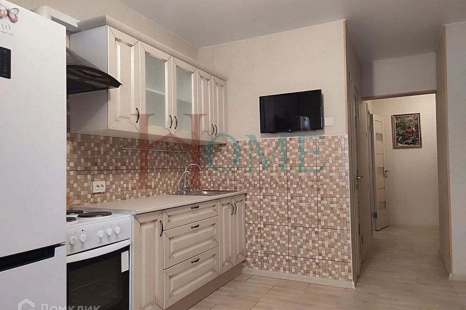 Сдаётся 1-комнатная квартира, 42.4 м²