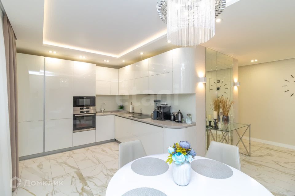 Продаётся 3-комнатная квартира, 86 м²