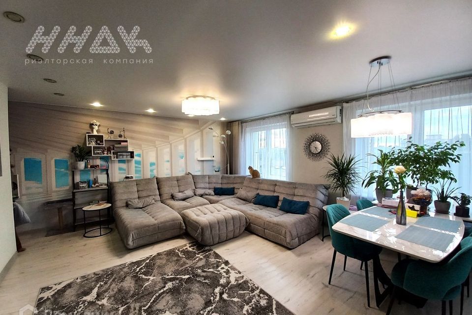 Продаётся 4-комнатная квартира, 93 м²