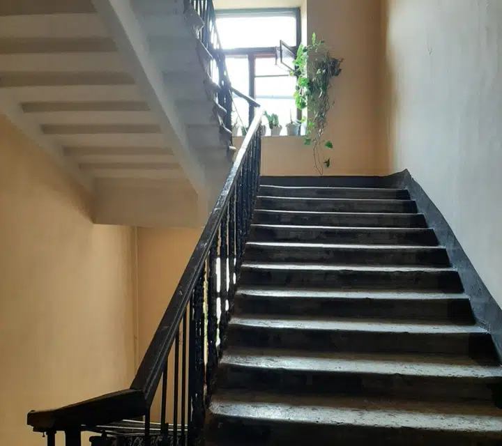 Продаётся 2-комнатная квартира, 98.5 м²